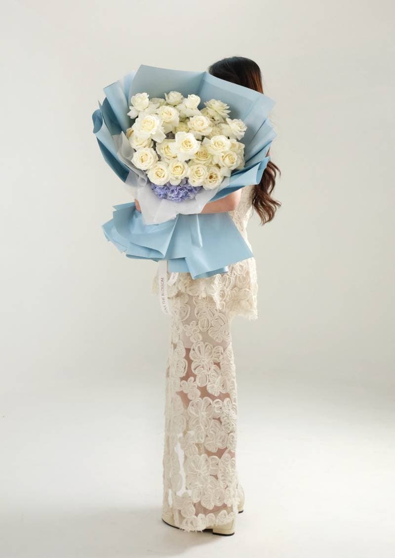 Basic Bouquet collection - Elegant simplicity β beautifully composed for everyday moments. - Premium florist Jakarta